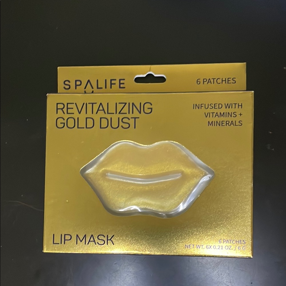 Revitalizing Gold Dust Lip Masks